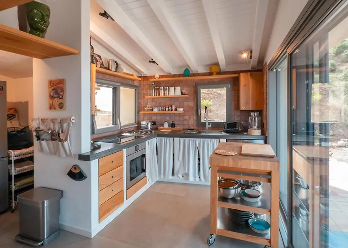 Andrea - Romantic Private Retreat Cefalù