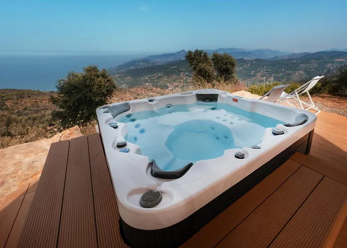 Villa Andrea - Romantic Private Retreat